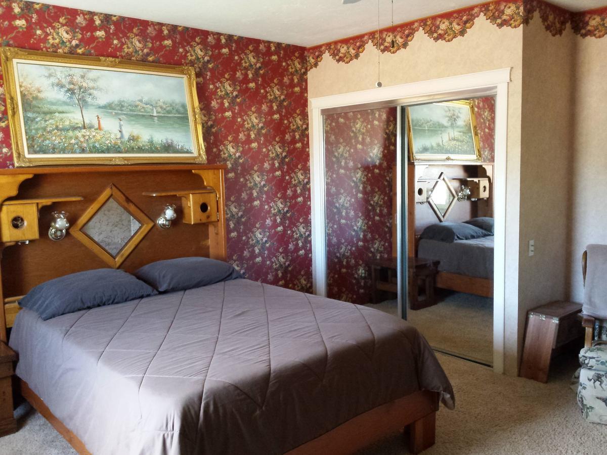Sunlit Oasis Bed and Breakfast Notom Buitenkant foto